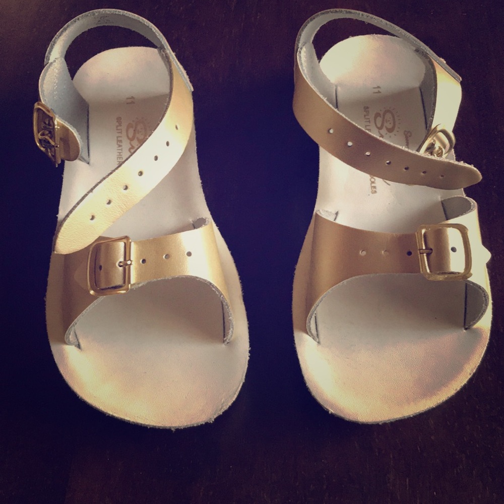 Girls sandal sz 11